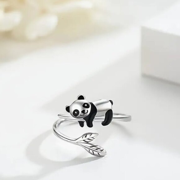 Women's Fashion Black & Silver accents Panda Finger Ring Adjustable One size - Picture 2 of 4